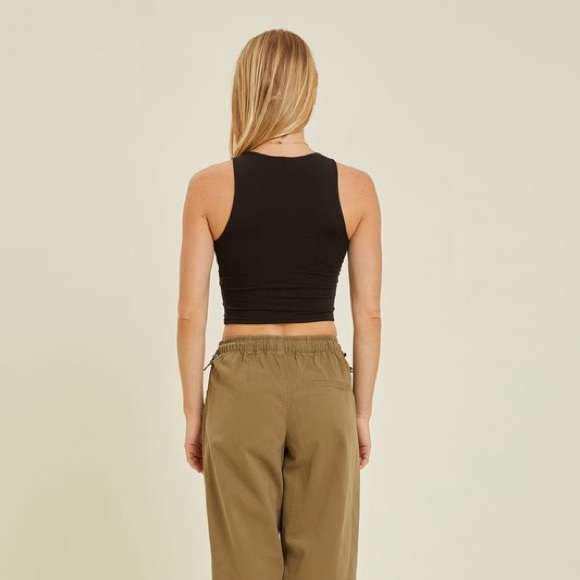Black Cropped Tank / Crop Top - Picture 3 of 3